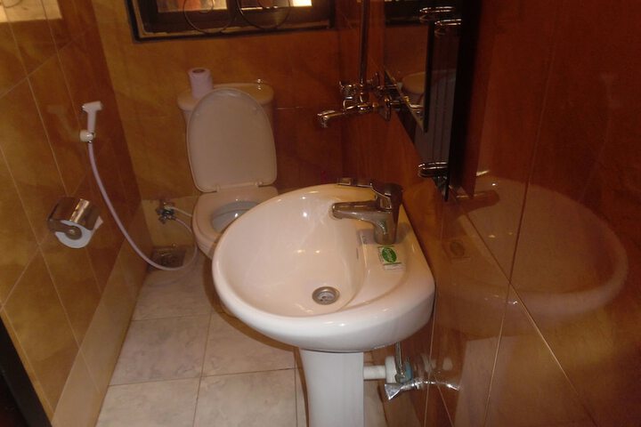 Clean Restrooms