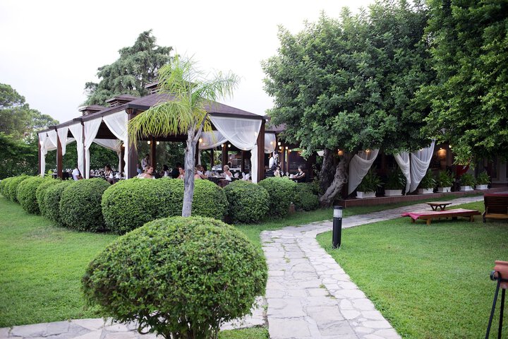 Hotel Exterior 315 of 341