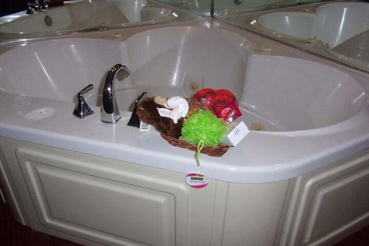 Jetted tub