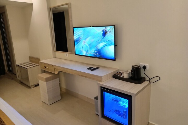 Room 21 of 235