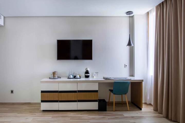 Room 18 of 53
