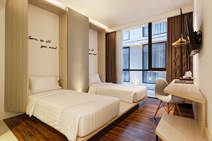 Room 5 of 23