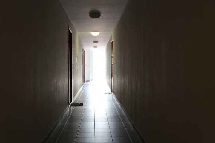 Room 12 of 15