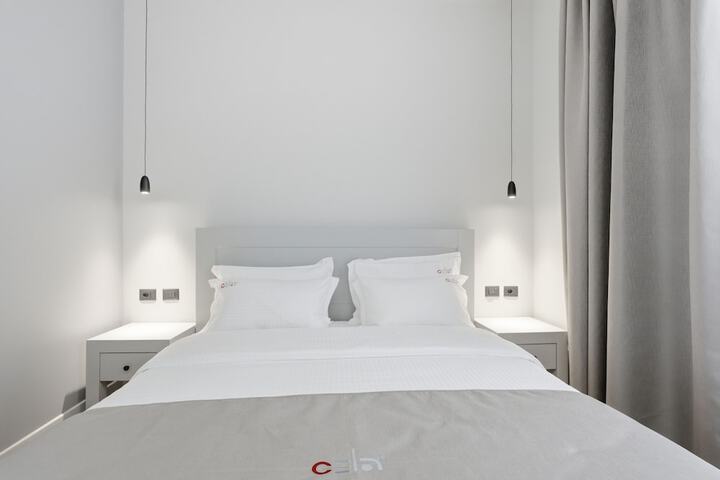 Room 9 of 74
