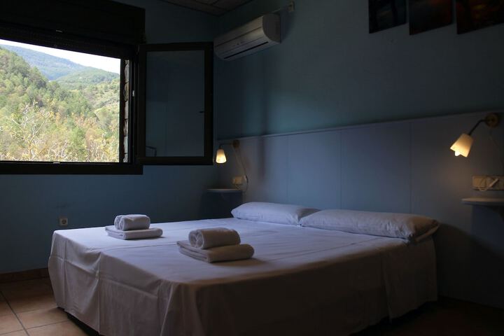 Room 13 of 27