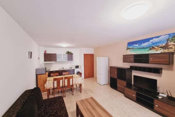 Room 9 of 22