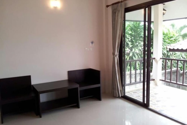 Room 18 of 37