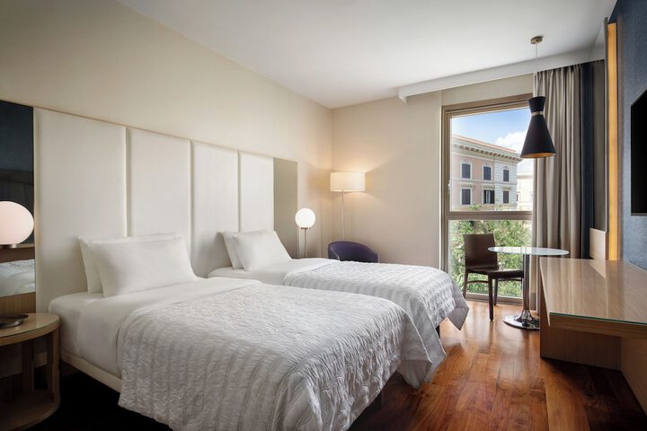 Room 47 of 158