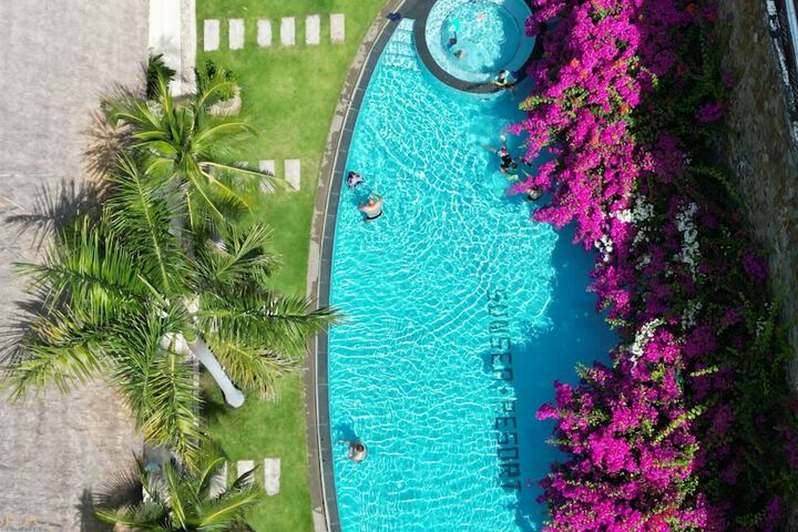 Pool 82 of 131