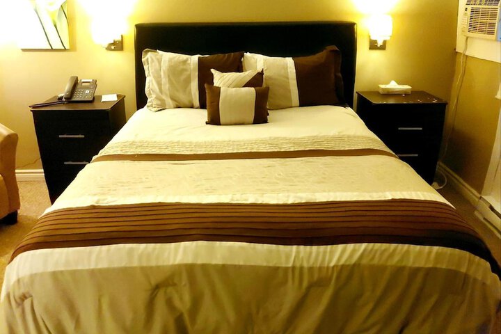 Room 12 of 29
