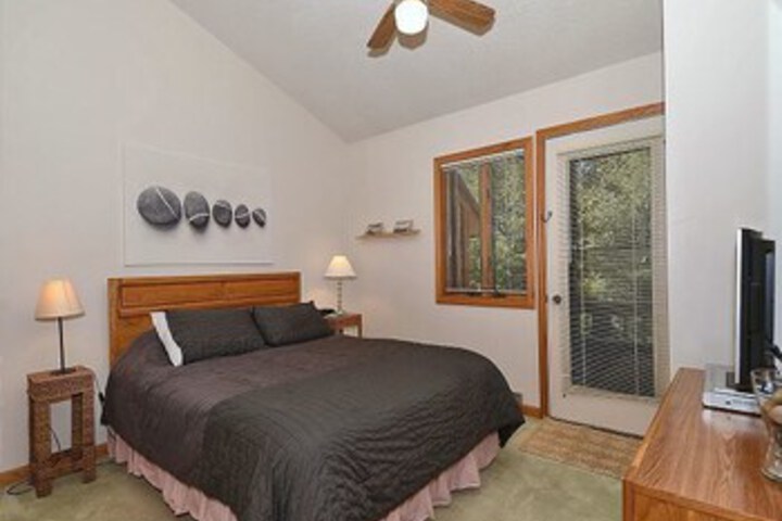 Room 12 of 47