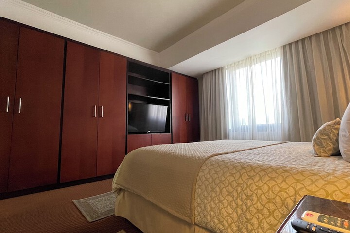 Room 14 of 91