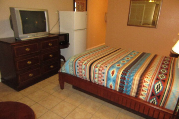 Room 8 of 26