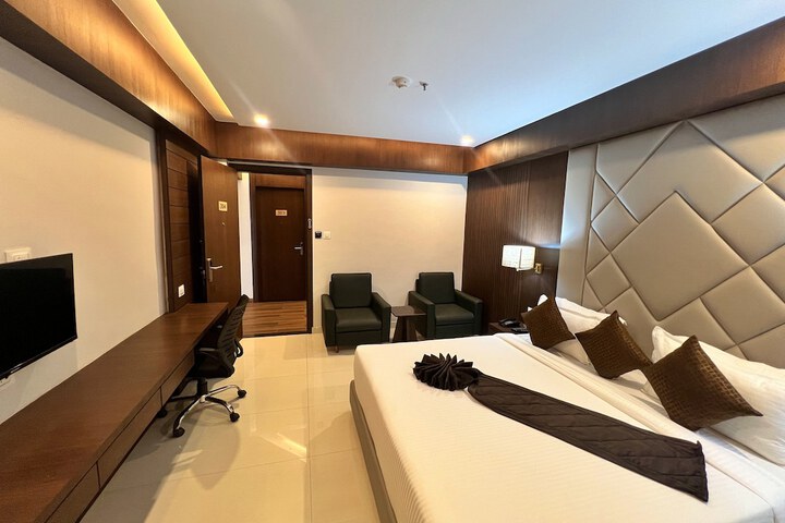 Room 6 of 52