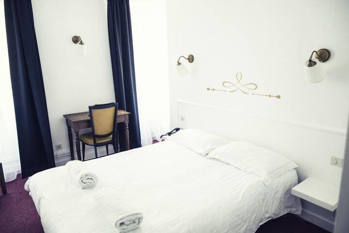 Room 25 of 61