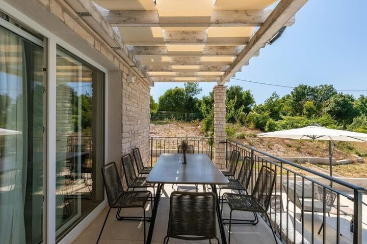 Terrace/Patio 97 of 194
