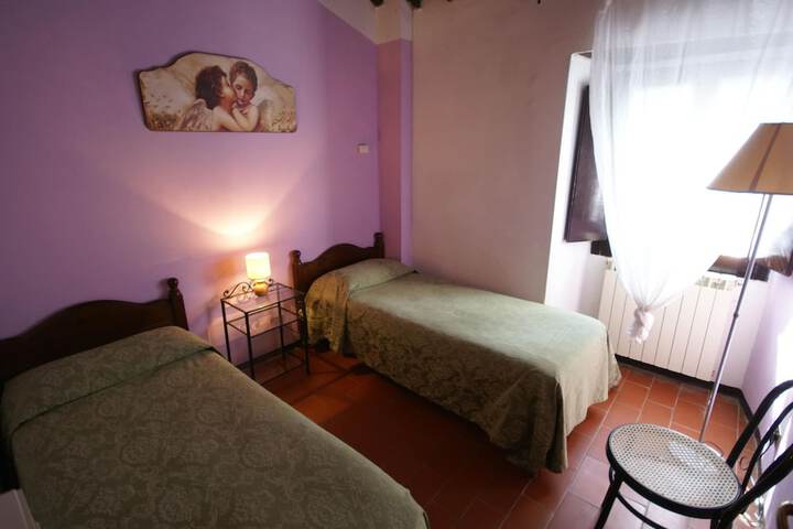 Room 3 of 22