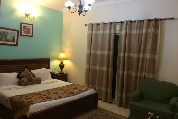 Room 2 of 11