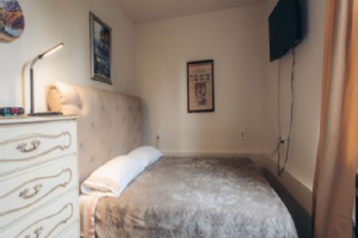 Room 81 of 180