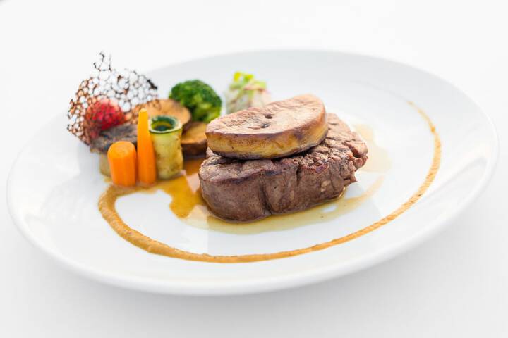Dining 126 of 182