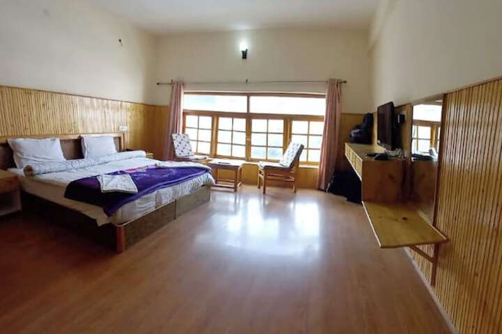 Room 3 of 19