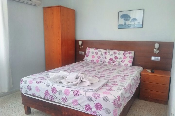 Room 5 of 21