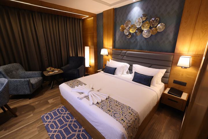 Room 44 of 70