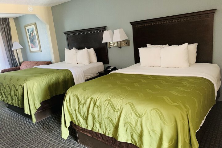 Room 6 of 20