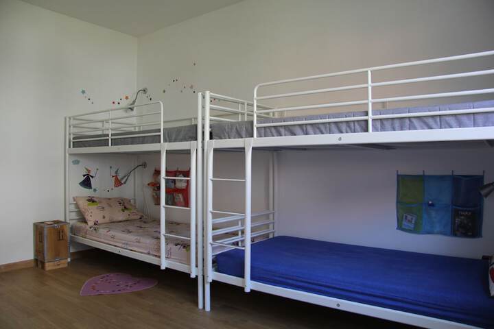 Room 54 of 172