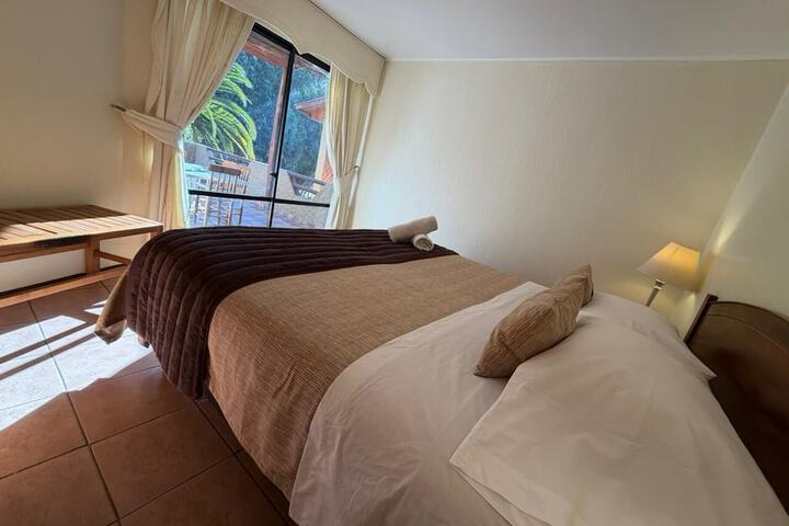Room 21 of 103