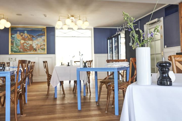 Dining 96 of 126