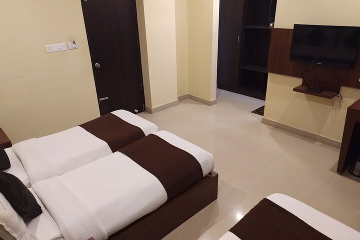 Room 9 of 41
