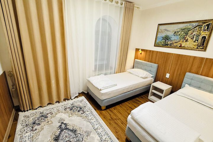 Room 15 of 49