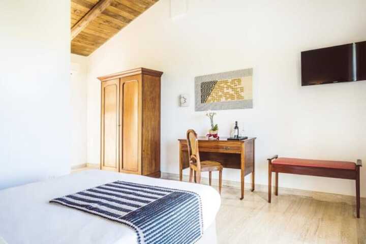 Room 8 of 59