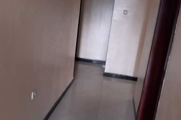 Room 14 of 36