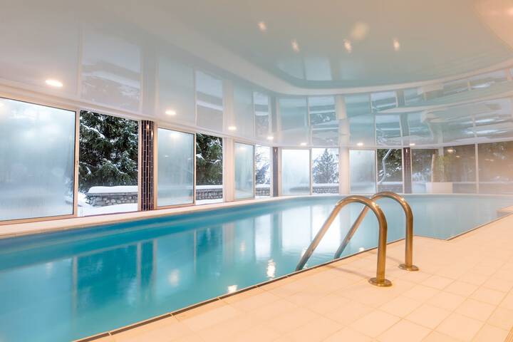 Pool 50 of 75