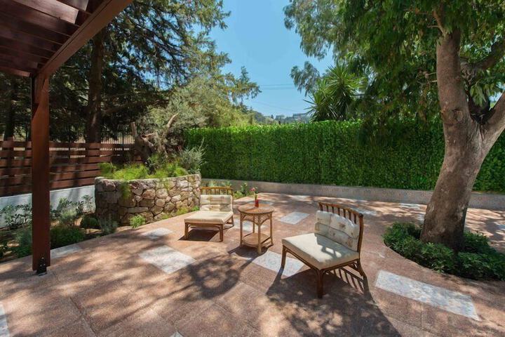 Terrace/Patio 94 of 100