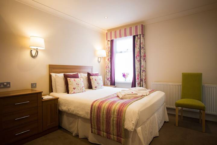 Room 7 of 56