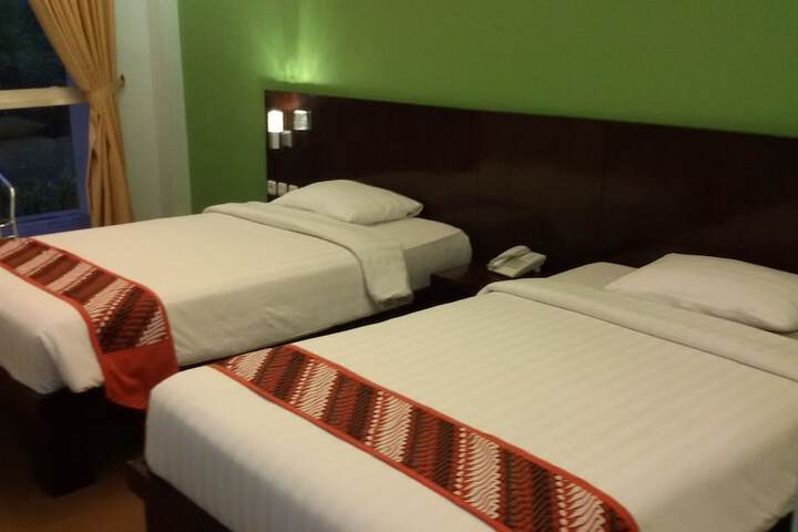 Room 8 of 24