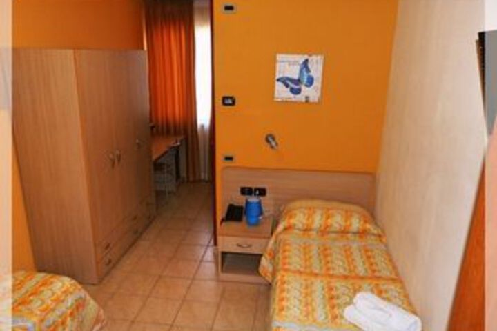 Room 38 of 70