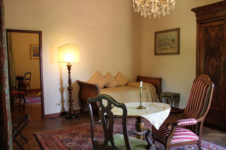 Room 65 of 147