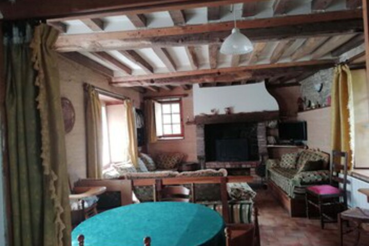 Lounge 40 of 73