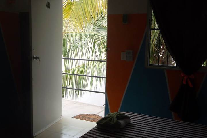 Room 5 of 68