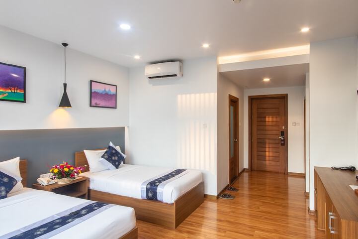 Room 10 of 47