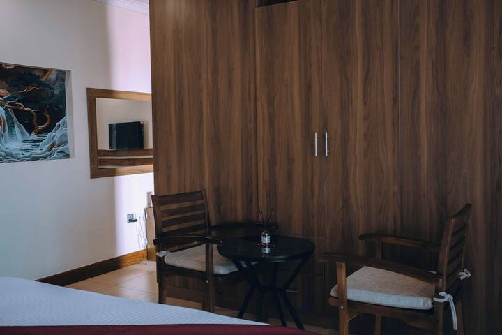 Room 21 of 57
