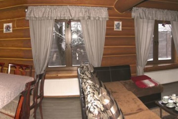 Room 15 of 106