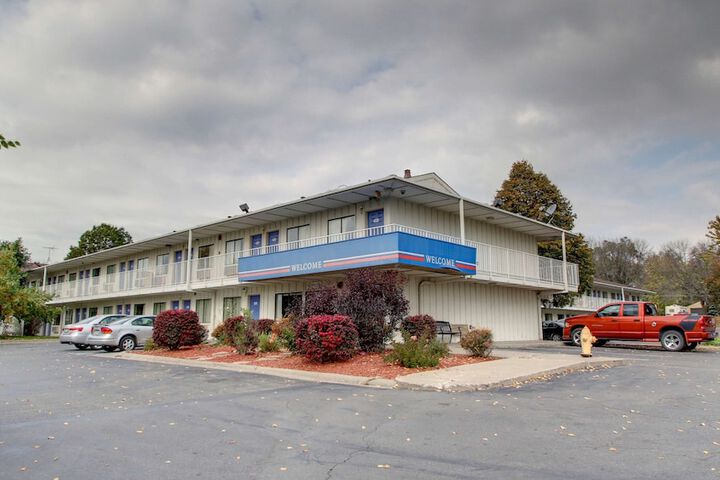 Hotel 53 of 69