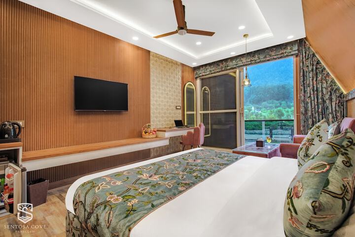 Room 9 of 20