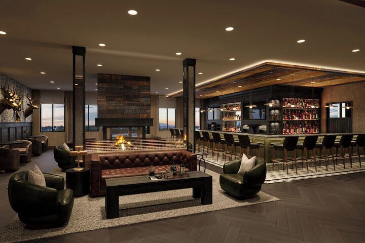 Lounge 22 of 24
