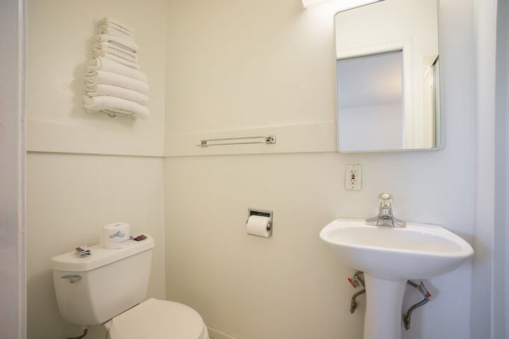 Room 20 of 43